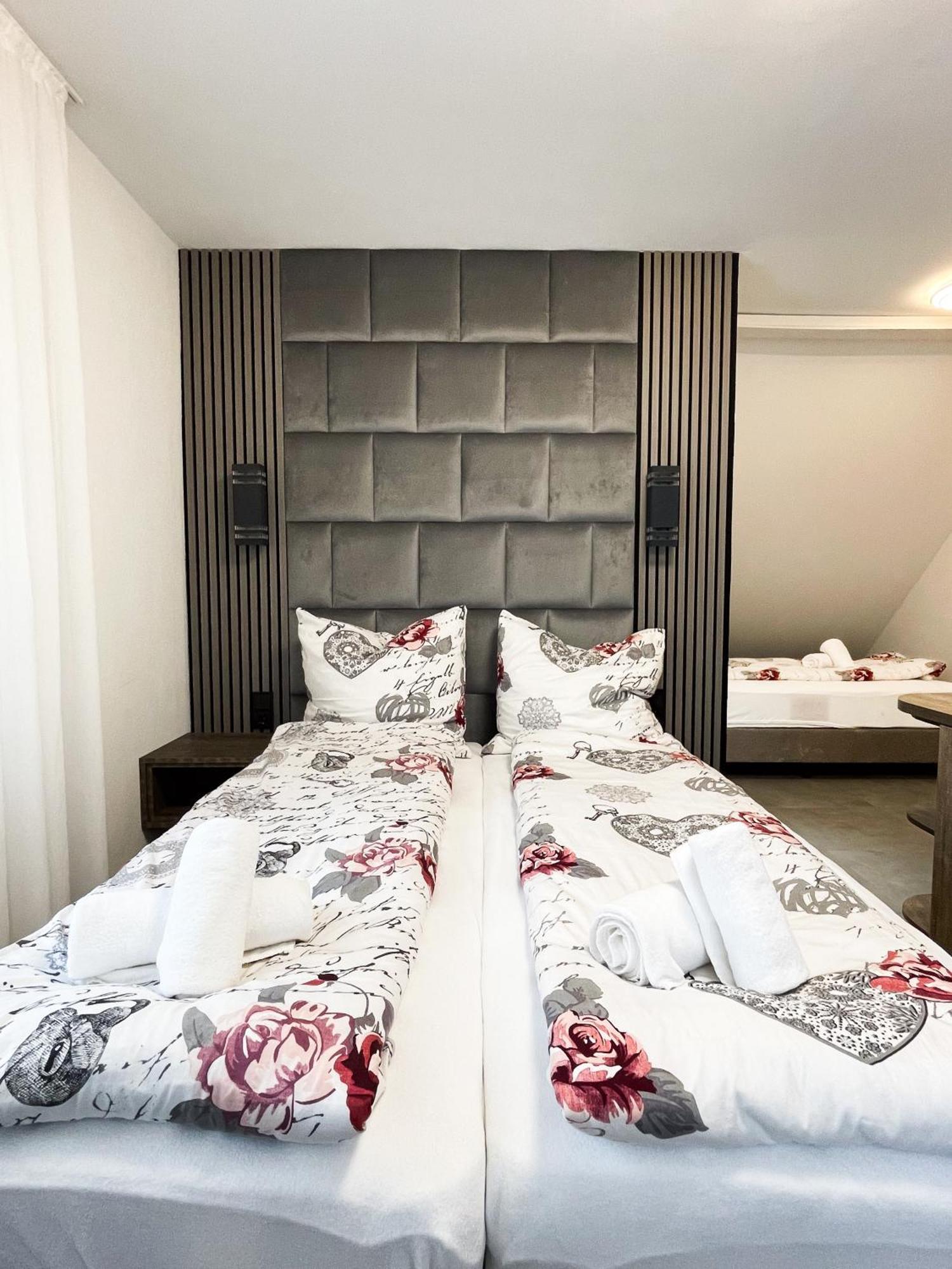 Hotel Loewenstein Lich Dış mekan fotoğraf