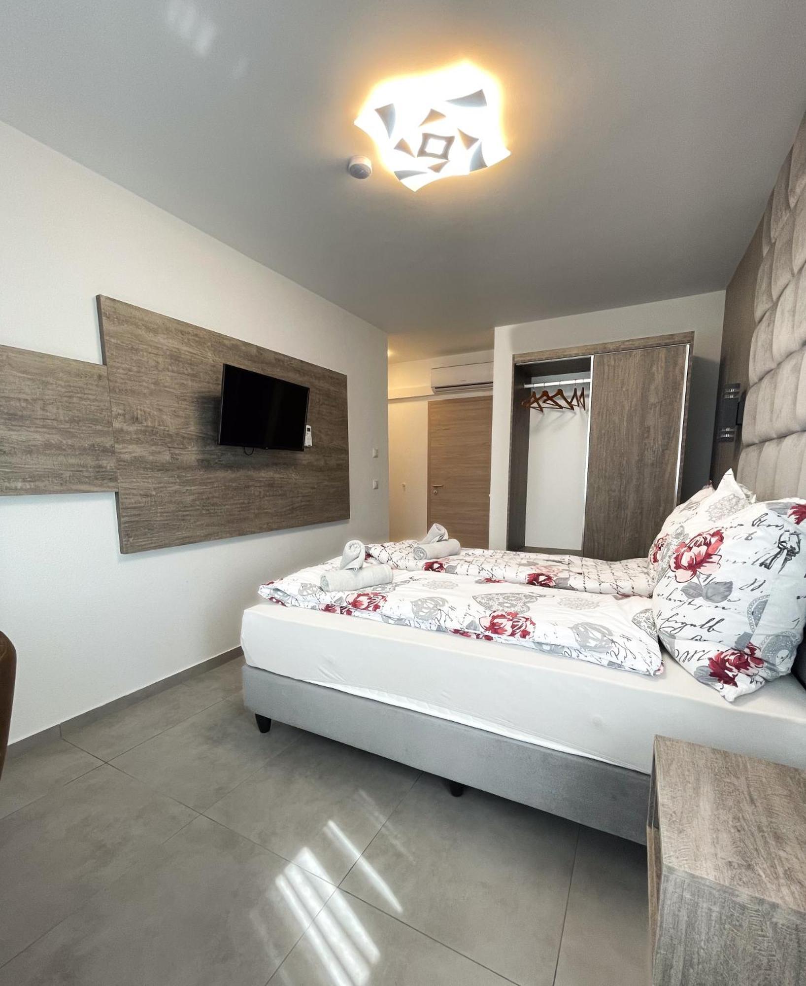 Hotel Loewenstein Lich Dış mekan fotoğraf